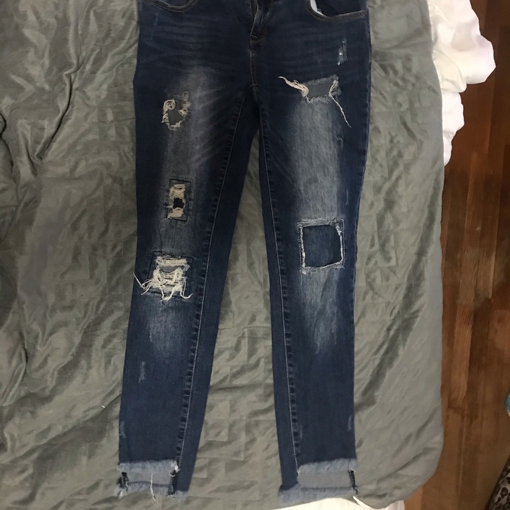 5 FOR 25 BUNDLE DEAL ⭐️ Cute Distressed Jeans ⭐️